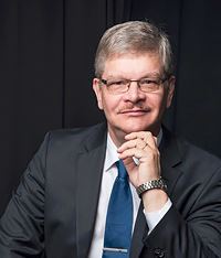 Professor Pentti Huovinen